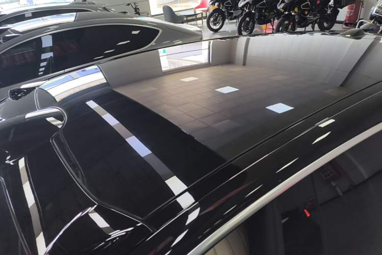 Used Nio ET5T 2023 75 kWh Touring Roof