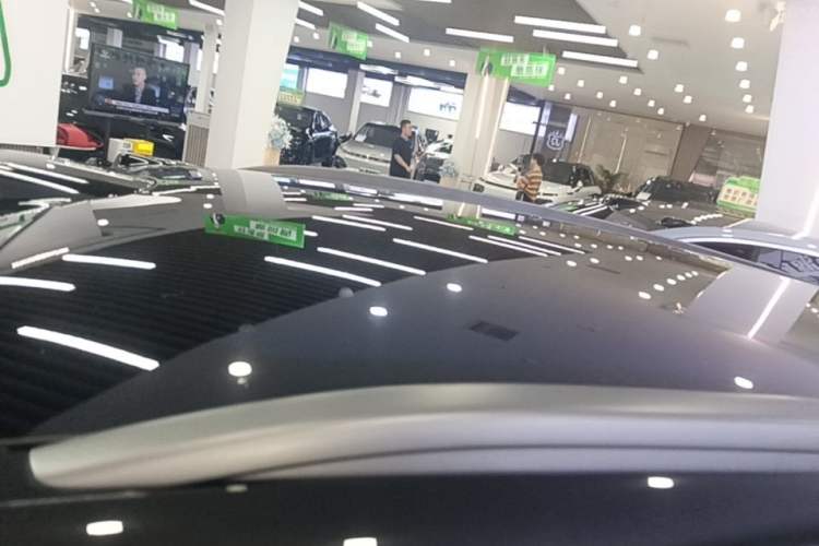 Used Nio ET5T 2023 75 kWh Touring Roof