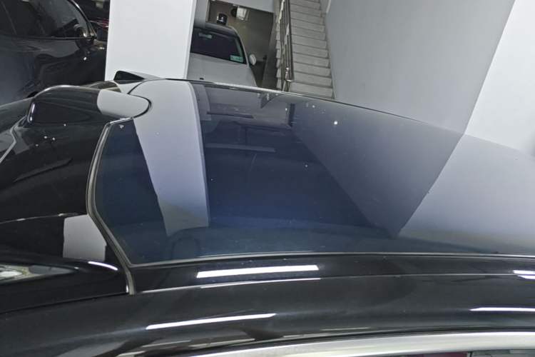 Used Nio ET5T 2023 75 kWh Touring Roof
