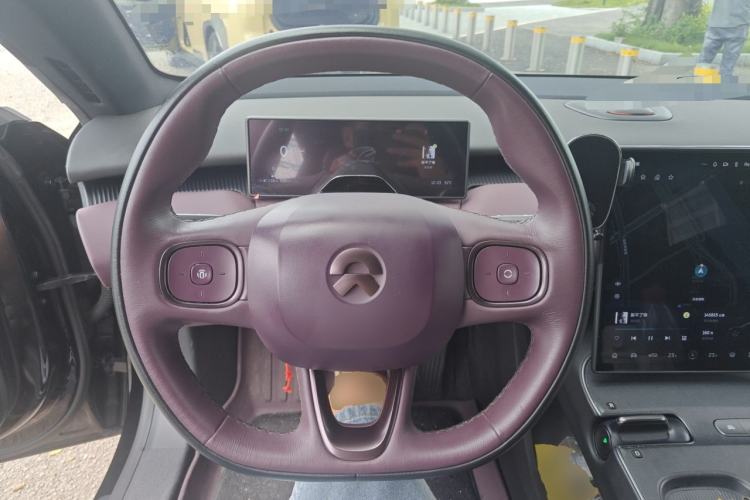 Used Nio ET5T 2023 75 kWh Touring Steering Wheel