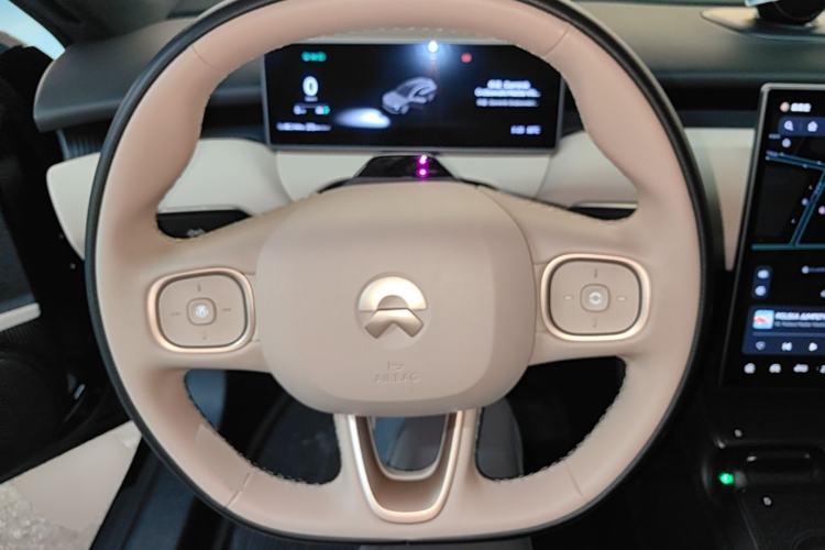 Used Nio ET5T 2023 75 kWh Touring Steering Wheel