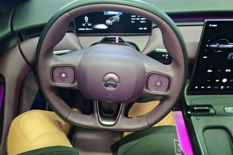 Used Nio ET5T 2023 75 kWh Touring Steering Wheel