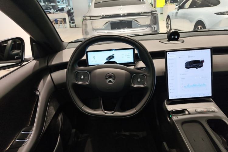 Used Nio ET5T 2023 75 kWh Touring Steering Wheel