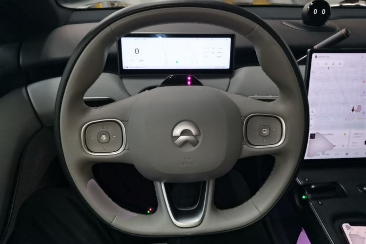 Used Nio ET5T 2023 75 kWh Touring Steering Wheel