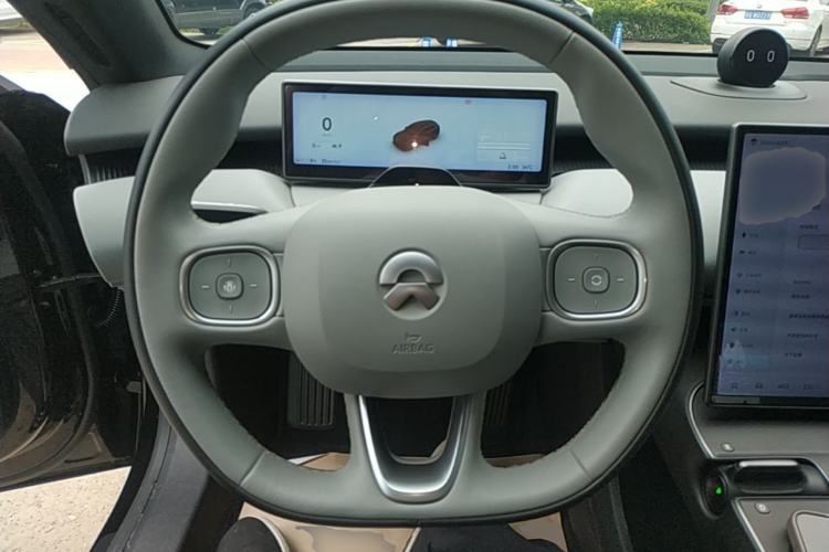 Used Nio ET5T 2023 75 kWh Touring Steering Wheel