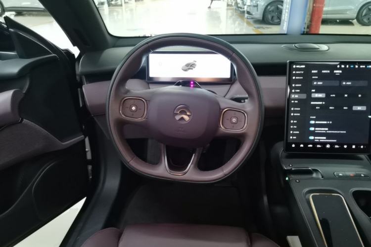 Used Nio ET5T 2023 75 kWh Touring Steering Wheel
