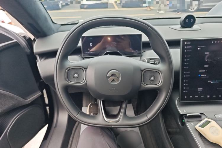 Used Nio ET5T 2023 75 kWh Touring Steering Wheel