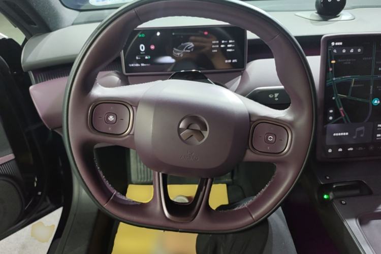 Used Nio ET5T 2023 75 kWh Touring Steering Wheel
