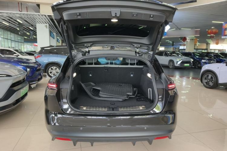 Used Nio ET5T 2023 75 kWh Touring Trunk