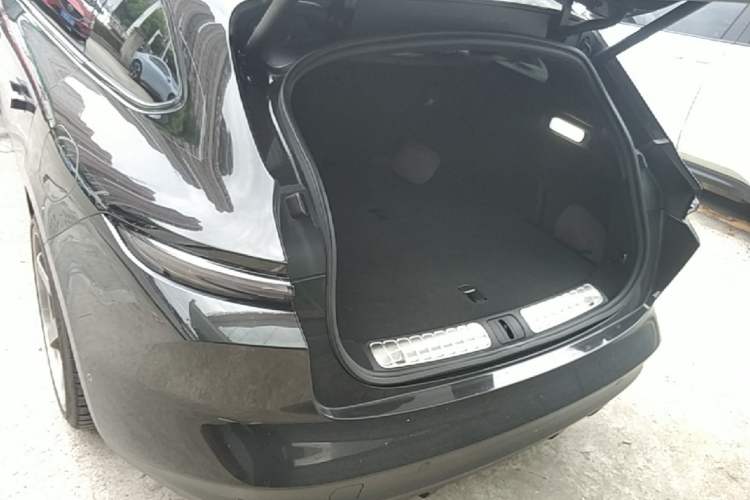 Used Nio ET5T 2023 75 kWh Touring Trunk