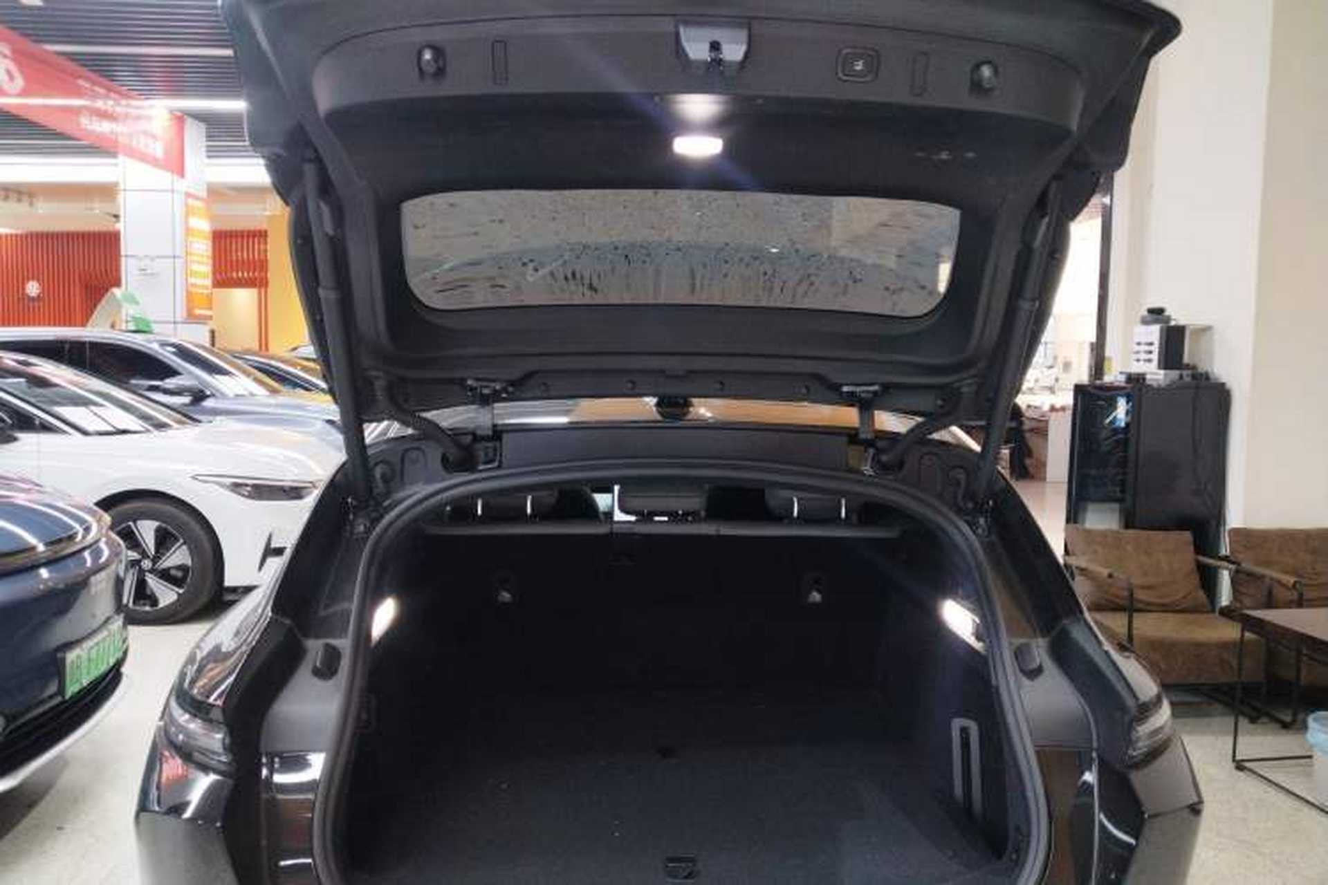 Used Nio ET5T 2023 75 kWh Touring Trunk