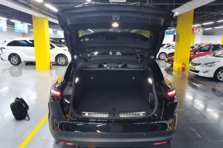 Used Nio ET5T 2023 75 kWh Touring Trunk