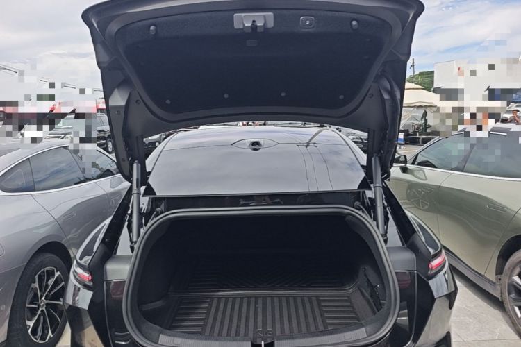 Used Nio ET5T 2023 75 kWh Touring Trunk