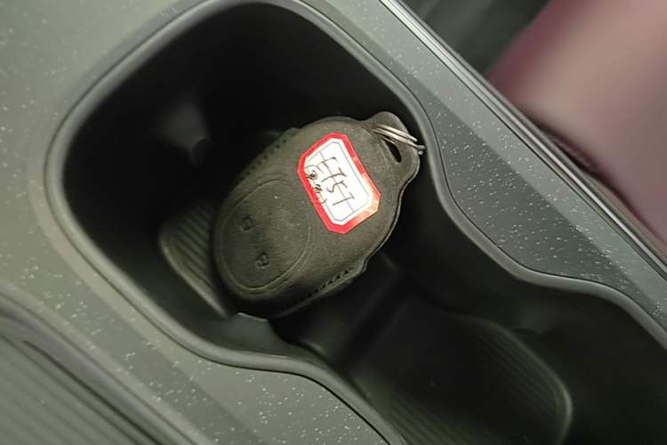 Used Nio ET5T 2023 75 kWh Touring Vehicle Key