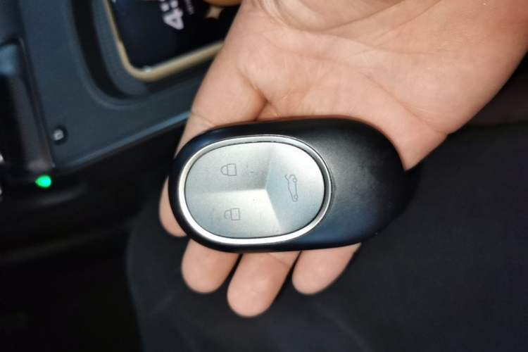 Used Nio ET5T 2023 75 kWh Touring Vehicle Key