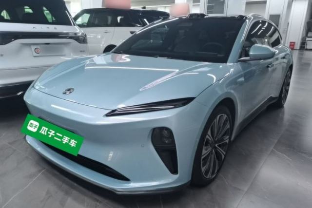 Ojetý Nio ET5T 2023 75 kWh Touring