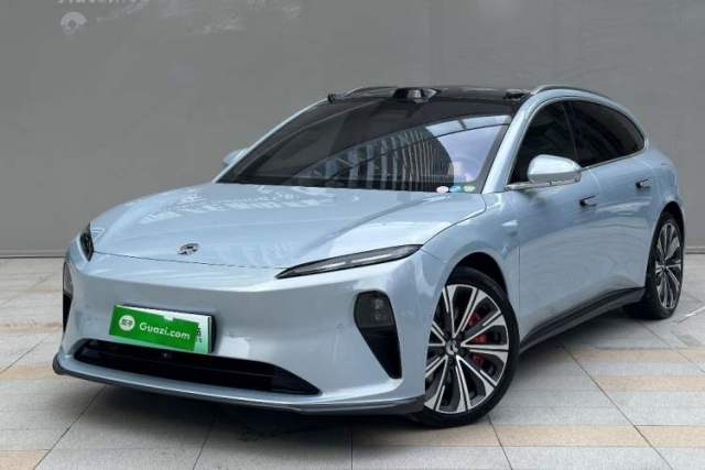 Ojetý Nio ET5T 2023 75 kWh Touring