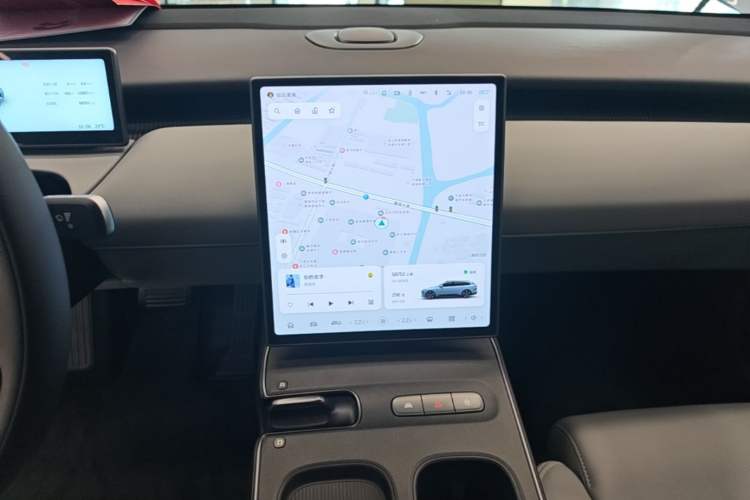 Used Nio ET5T 2023 75 kWh Touring Audio And AC Panel