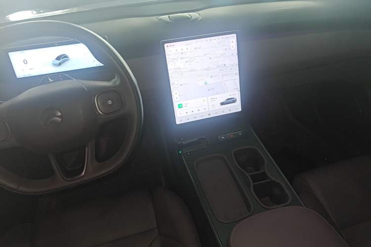 Used Nio ET5T 2023 75 kWh Touring Audio And AC Panel