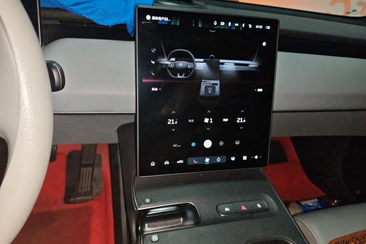 Used Nio ET5T 2023 75 kWh Touring Audio And AC Panel