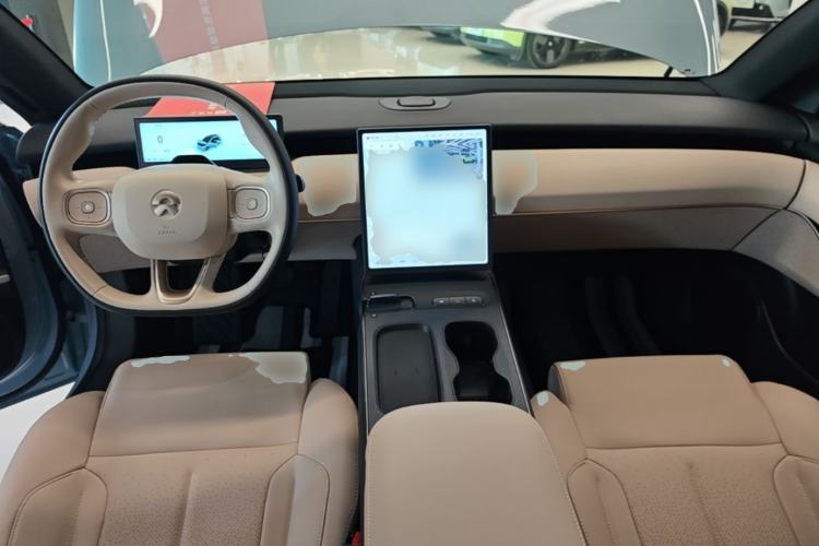 Used Nio ET5T 2023 75 kWh Touring Center Console