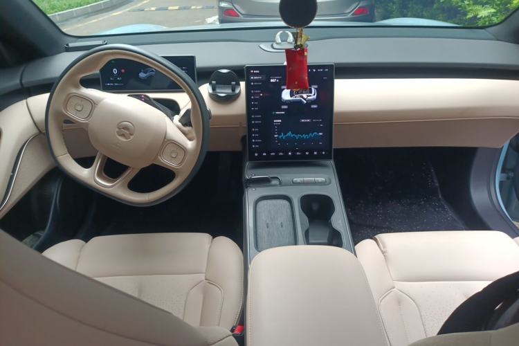 Used Nio ET5T 2023 75 kWh Touring Center Console
