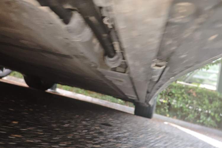 Used Nio ET5T 2023 75 kWh Touring Chassis Front Left