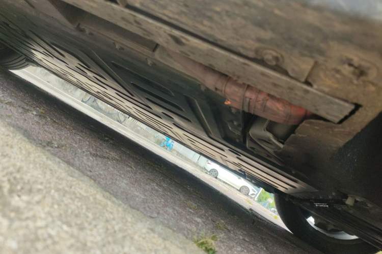 Used Nio ET5T 2023 75 kWh Touring Chassis Front Right