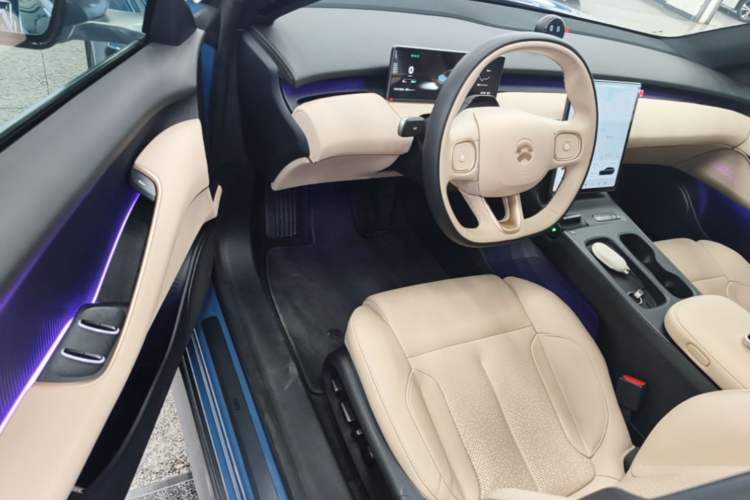 Used Nio ET5T 2023 75 kWh Touring Driver Seat