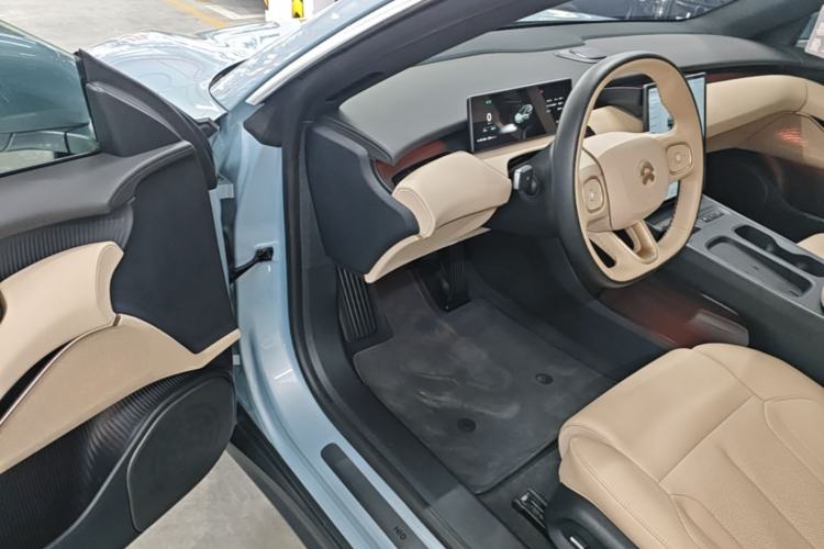 Used Nio ET5T 2023 75 kWh Touring Driver Seat