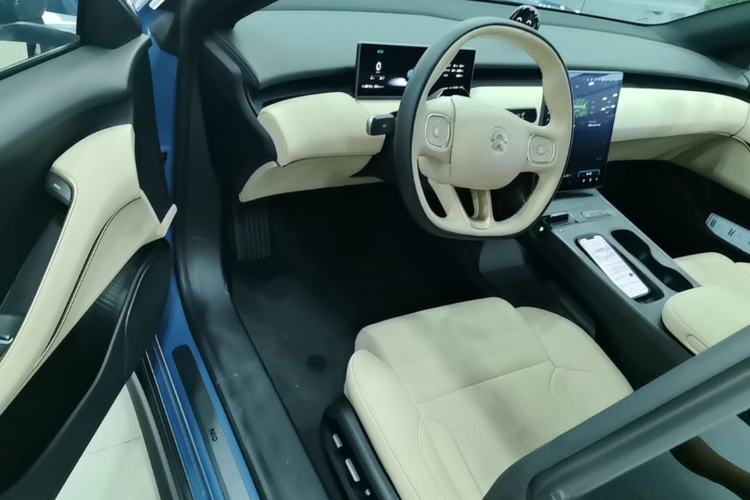 Used Nio ET5T 2023 75 kWh Touring Driver Seat