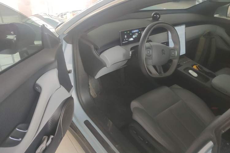Used Nio ET5T 2023 75 kWh Touring Driver Seat