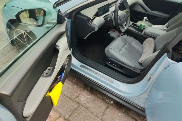 Used Nio ET5T 2023 75 kWh Touring Driver Seat