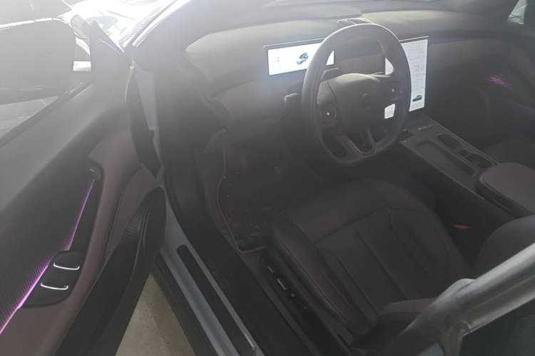 Used Nio ET5T 2023 75 kWh Touring Driver Seat