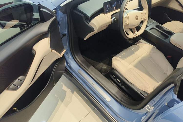 Used Nio ET5T 2023 75 kWh Touring Driver Seat