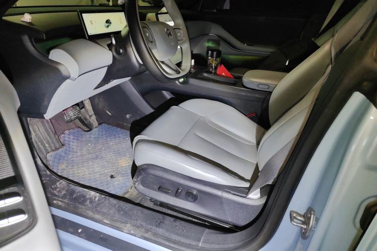 Used Nio ET5T 2023 75 kWh Touring Driver Seat