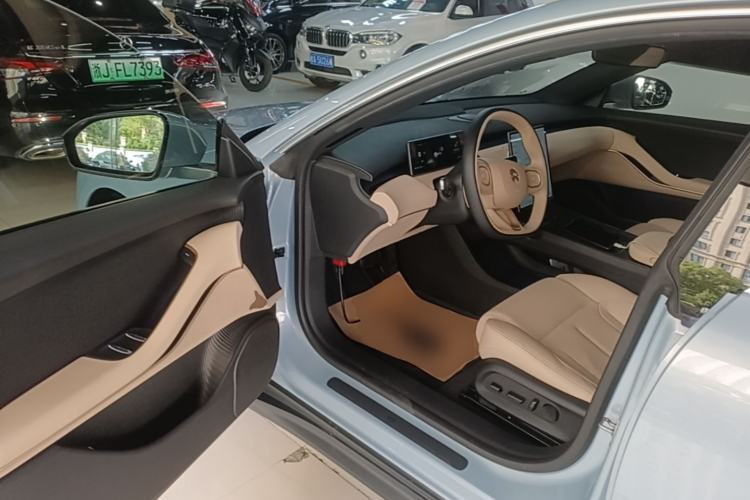 Used Nio ET5T 2023 75 kWh Touring Driver Seat