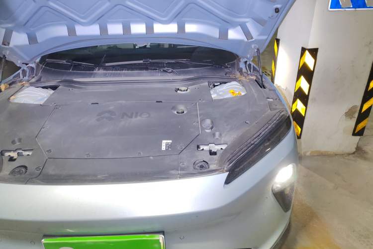 Used Nio ET5T 2023 75 kWh Touring Engine Bay Left