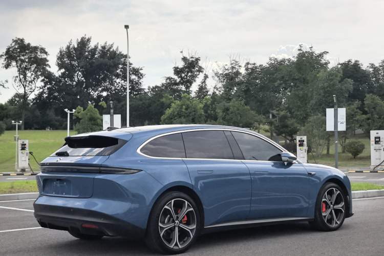 Used Nio ET5T 2023 75 kWh Touring Exterior 3