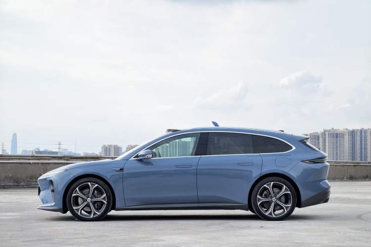 Used Nio ET5T 2023 75 kWh Touring Exterior 3