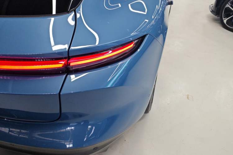 Used Nio ET5T 2023 75 kWh Touring Exterior 3