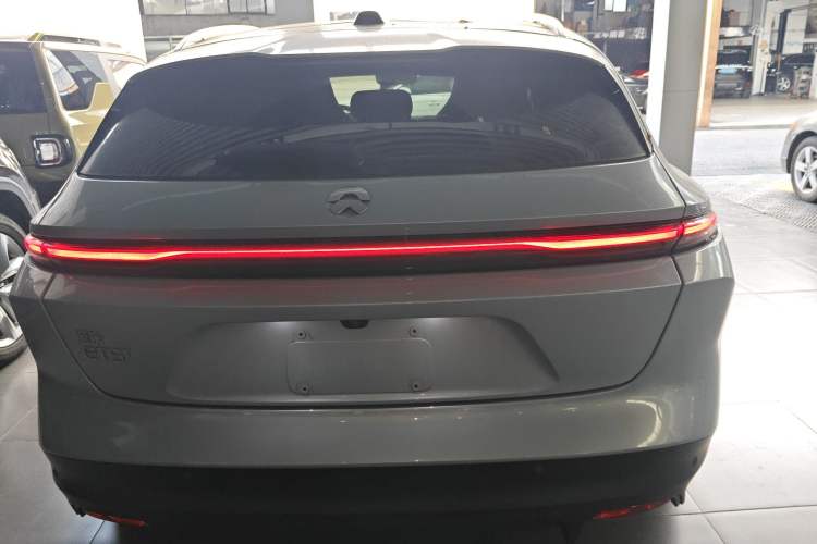 Used Nio ET5T 2023 75 kWh Touring Exterior 4