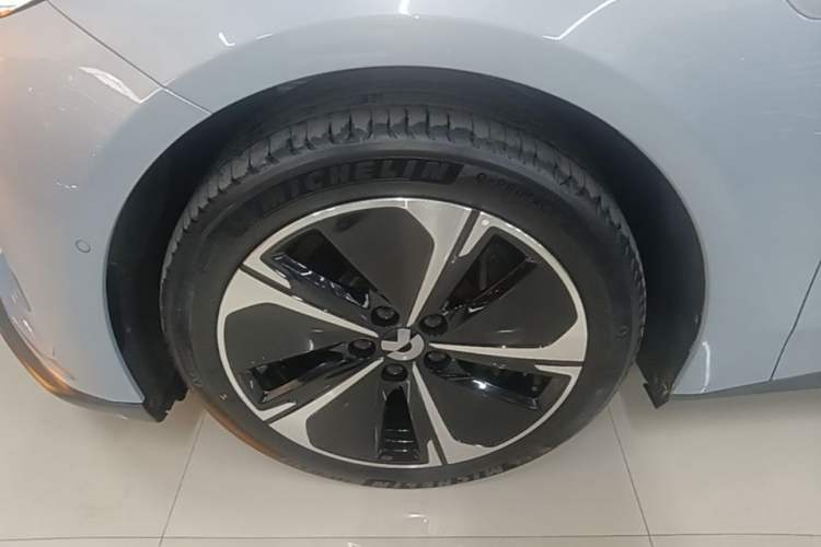 Used Nio ET5T 2023 75 kWh Touring Exterior 4