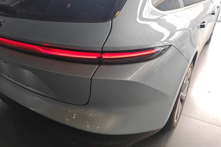Used Nio ET5T 2023 75 kWh Touring Exterior 6