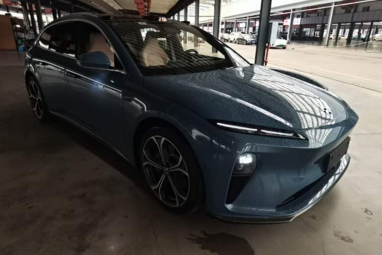 Used Nio ET5T 2023 75 kWh Touring Front Right 45 Deg