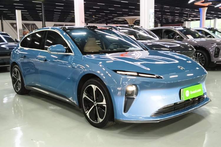 Used Nio ET5T 2023 75 kWh Touring Front Right 45 Deg
