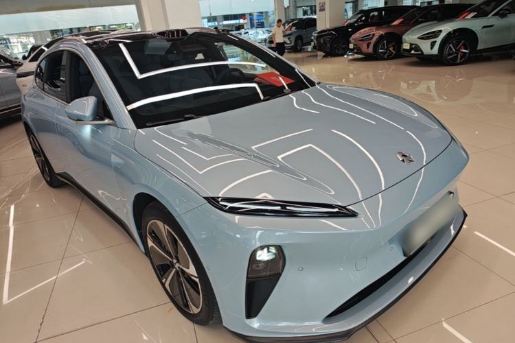 Used Nio ET5T 2023 75 kWh Touring Front Right 45 Deg