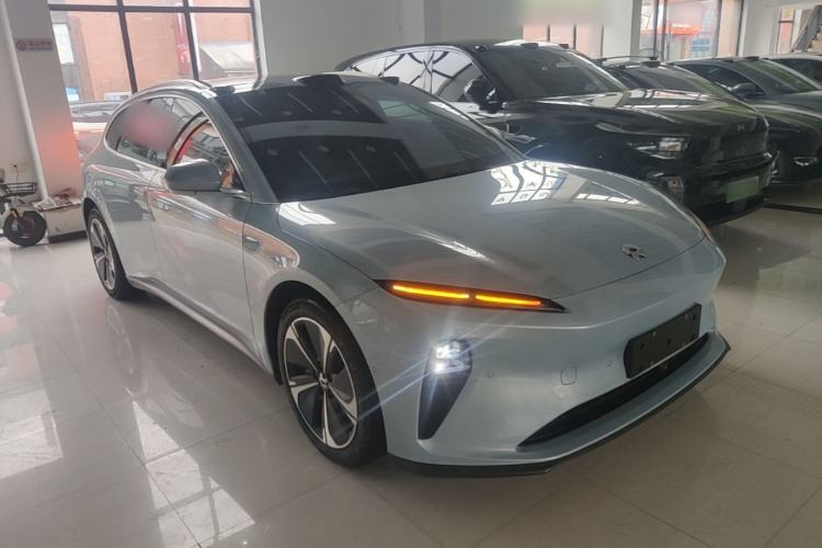 Used Nio ET5T 2023 75 kWh Touring Front Right 45 Deg