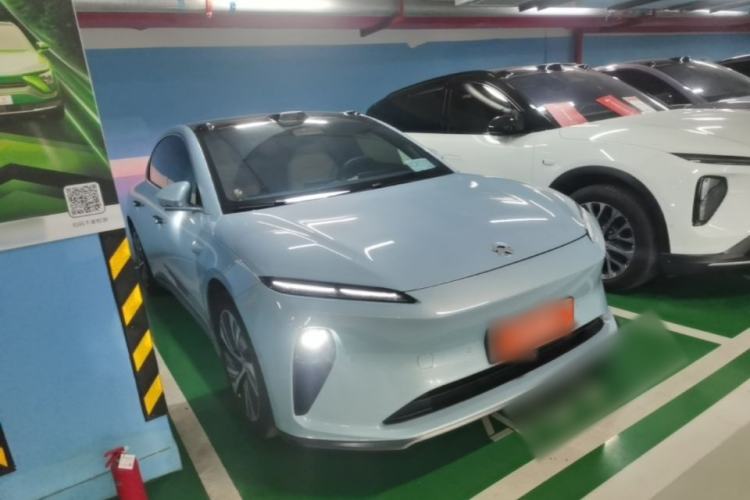Used Nio ET5T 2023 75 kWh Touring Front Right 45 Deg
