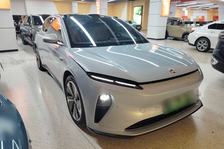 Used Nio ET5T 2023 75 kWh Touring Front Right 45 Deg